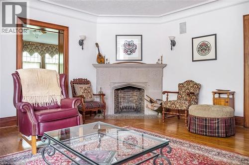 18 Forsyth Avenue N, Hamilton, ON 