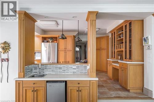 18 Forsyth Avenue N, Hamilton, ON 