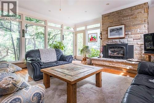 18 Forsyth Avenue N, Hamilton, ON 