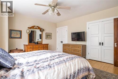 18 Forsyth Avenue N, Hamilton, ON 