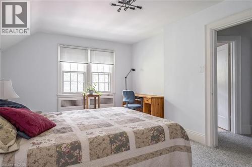18 Forsyth Avenue N, Hamilton, ON 