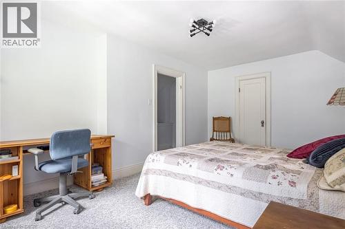 18 Forsyth Avenue N, Hamilton, ON 