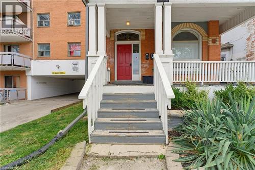 113 Wentworth Street S, Hamilton, ON 