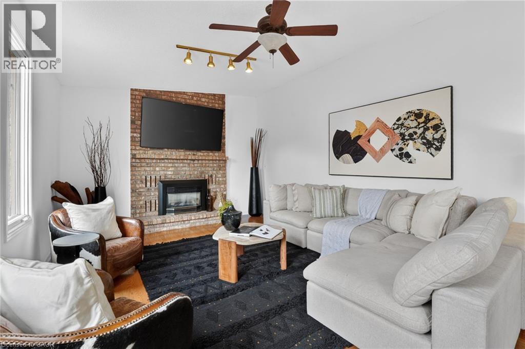2450 Overton Drive, Burlington, ON
