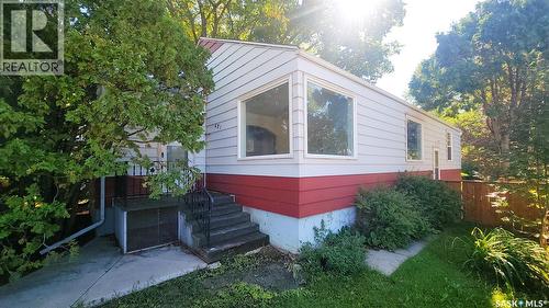 421 29Th Street W, Saskatoon, SK 