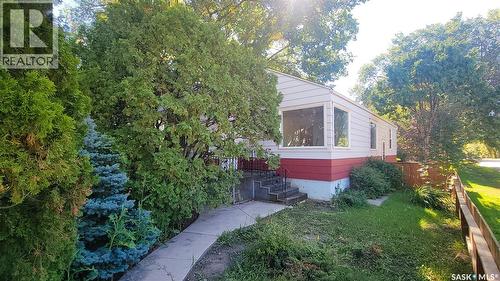 421 29Th Street W, Saskatoon, SK 