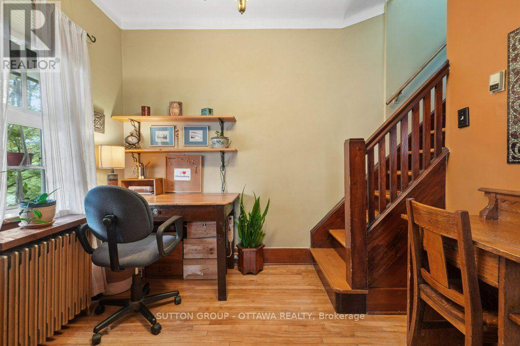 23 Pinehurst Avenue, Ottawa, ON
