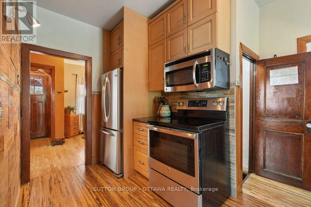 23 Pinehurst Avenue, Ottawa, ON