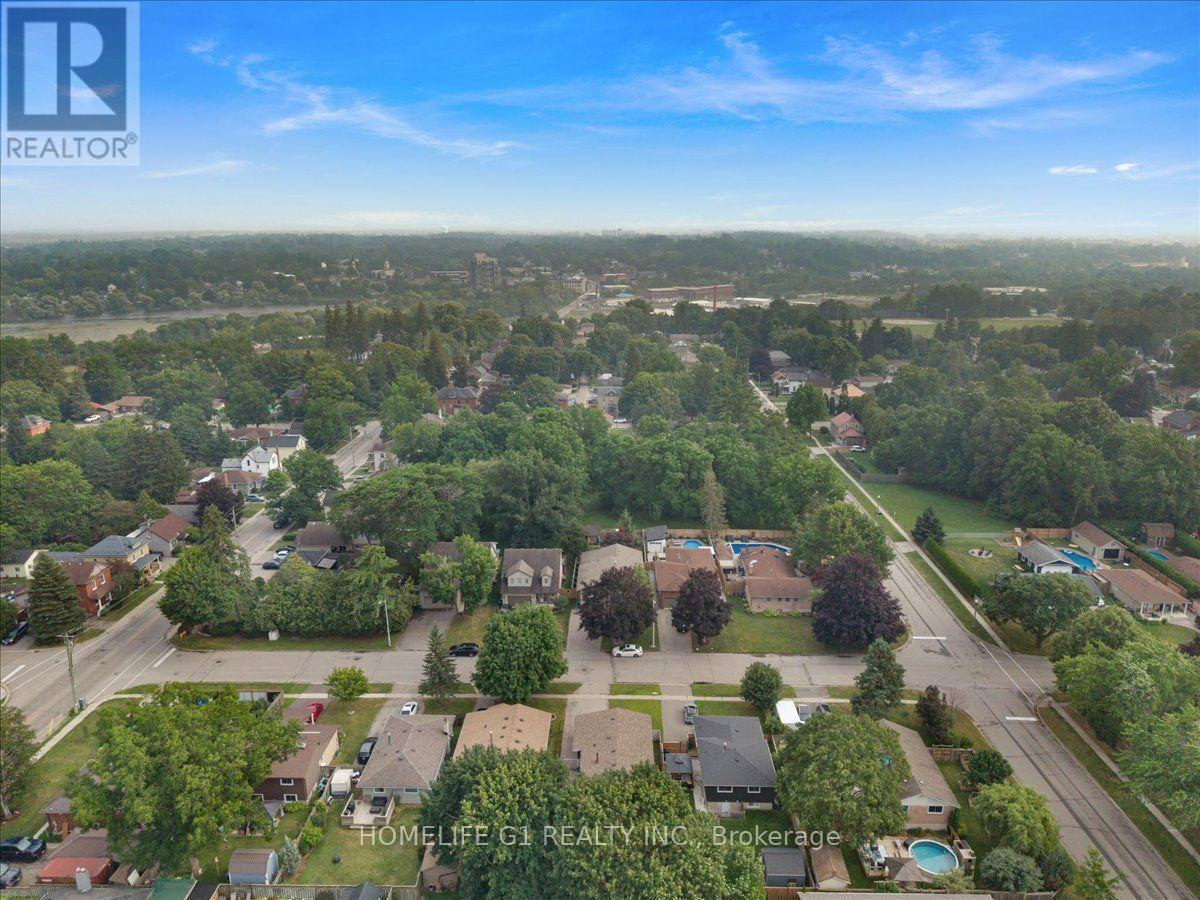 19 Milton Avenue W, Cambridge, ON