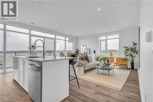 15 GLEBE Street Unit# 1414  Cambridge, ON N1S 0C3