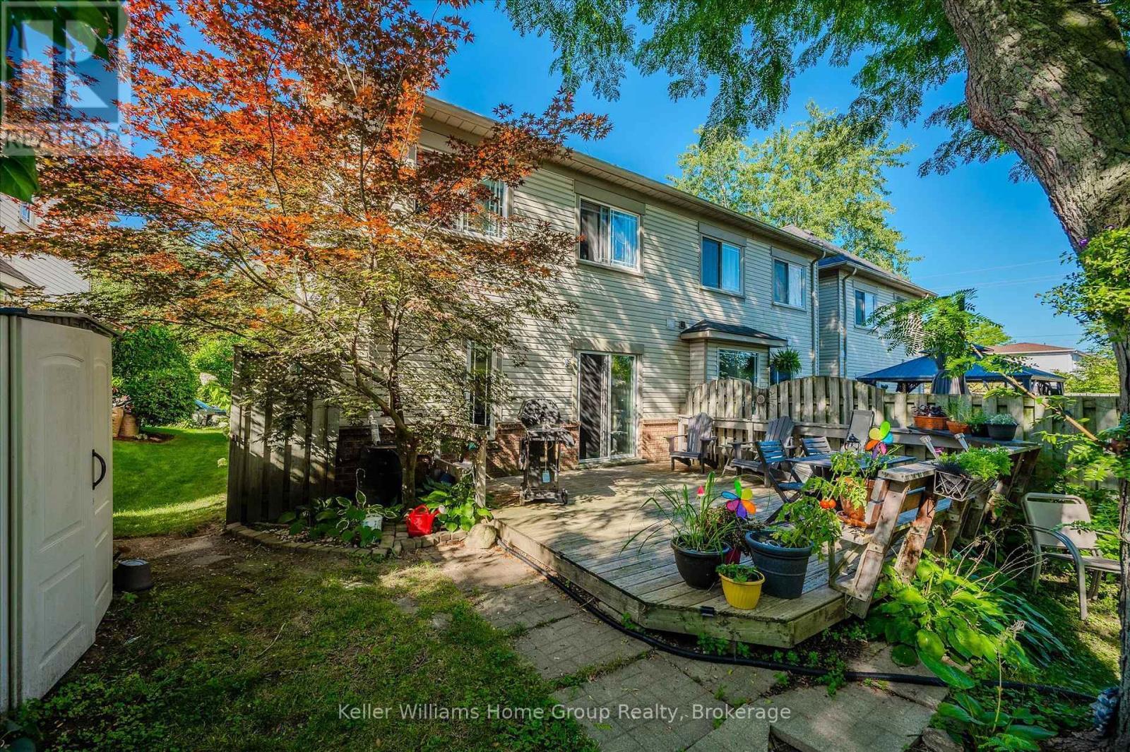 154 Shadow Wood Court, Waterloo, ON
