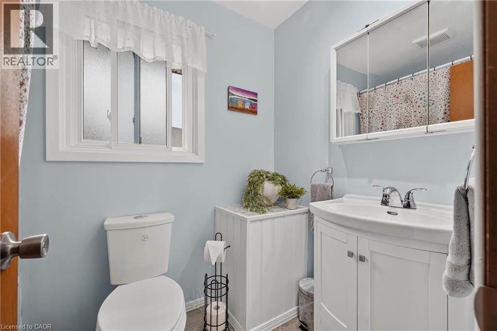 1393 Pineview Avenue, Cambridge, ON