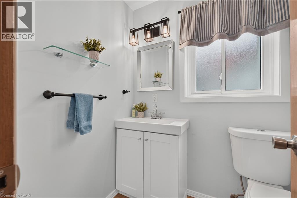 1393 Pineview Avenue, Cambridge, ON