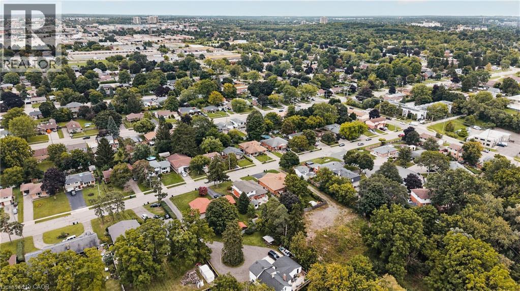 1393 Pineview Avenue, Cambridge, ON