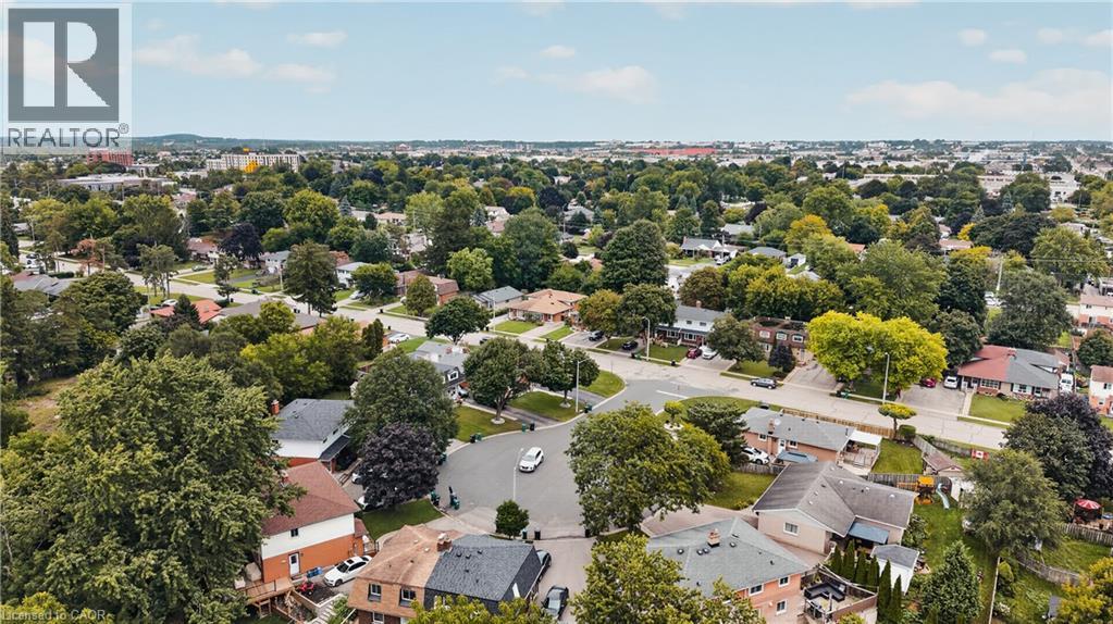 1393 Pineview Avenue, Cambridge, ON