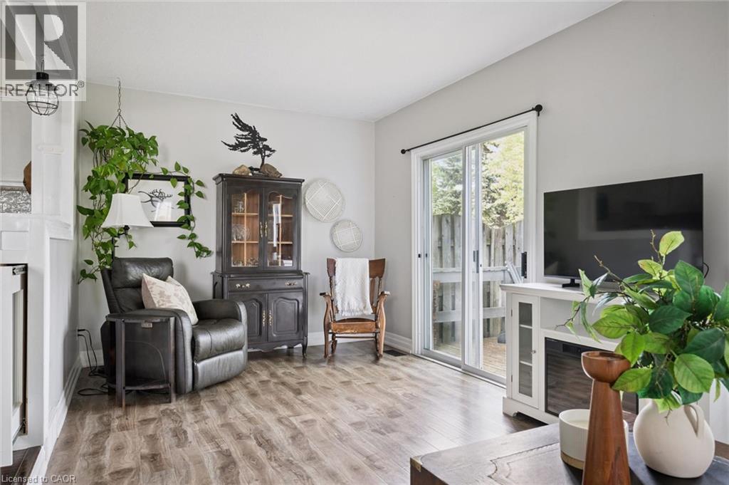 154 Shadow Wood Court, Waterloo, ON