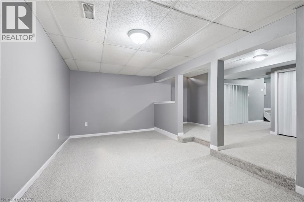 Virtually Edited - 154 Shadow Wood Court, Waterloo, ON