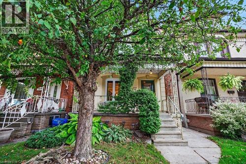 23 Garfield Avenue N, Hamilton, ON 