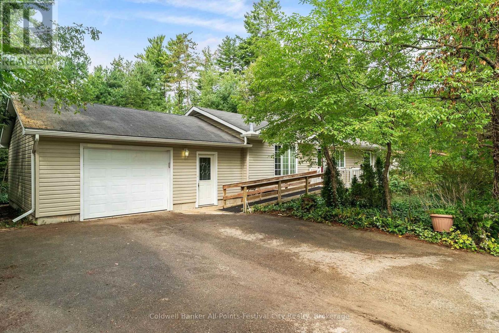905 White Cedar Drive, Central Huron (Goderich), ON