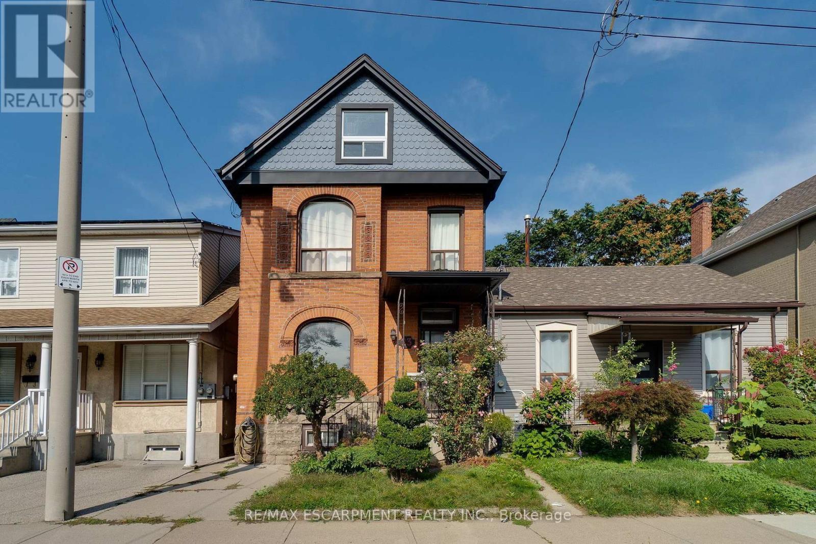 23 Oak Avenue, Hamilton, ON