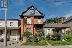 23 OAK AVENUE  Hamilton, ON L8L 5M7