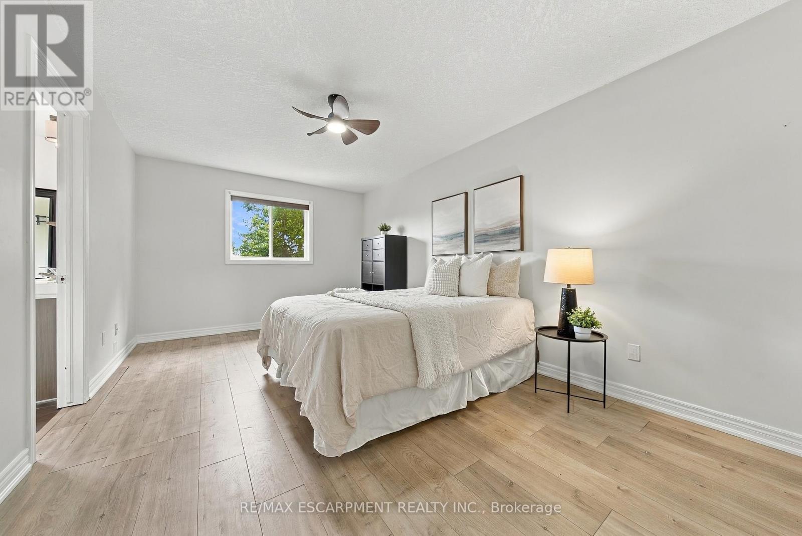 96 Springvalley Crescent, Hamilton, ON