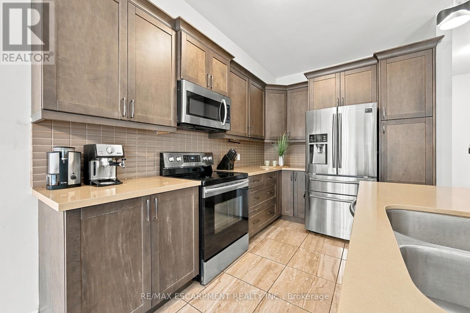 96 Springvalley Crescent, Hamilton, ON