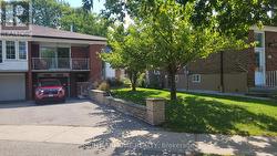 12 FAIRGLEN AVENUE Toronto, ON M1T 1G7