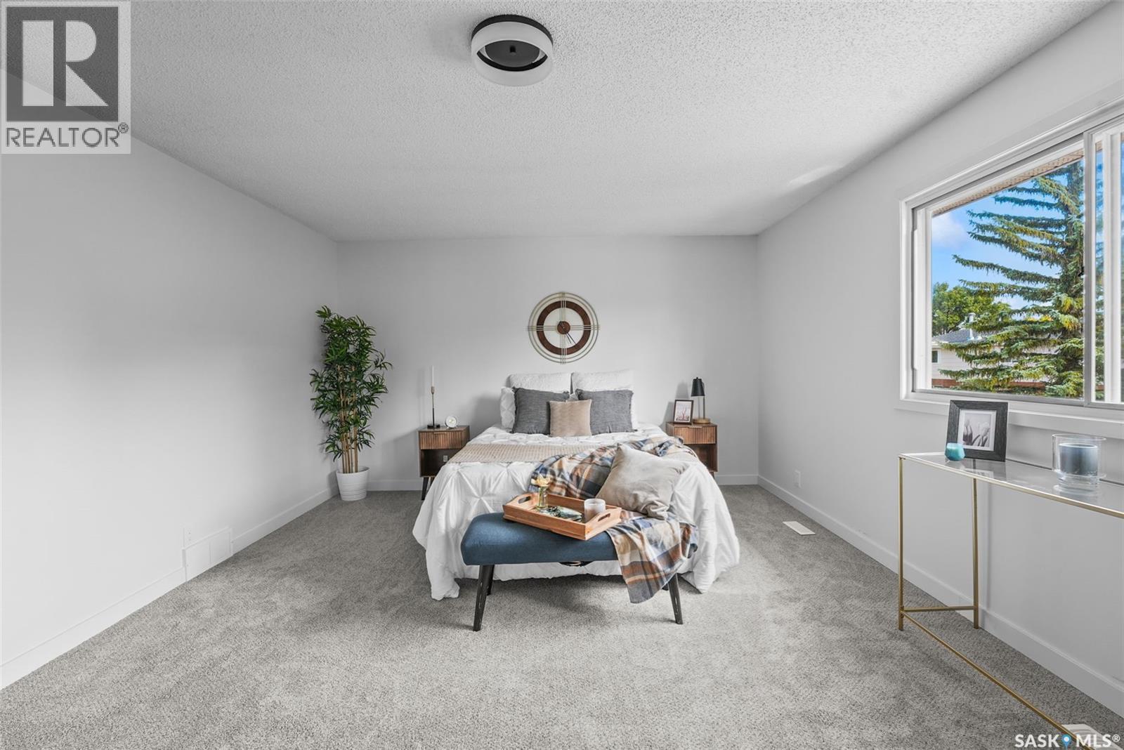 156 Plainsview Drive, Regina, SK