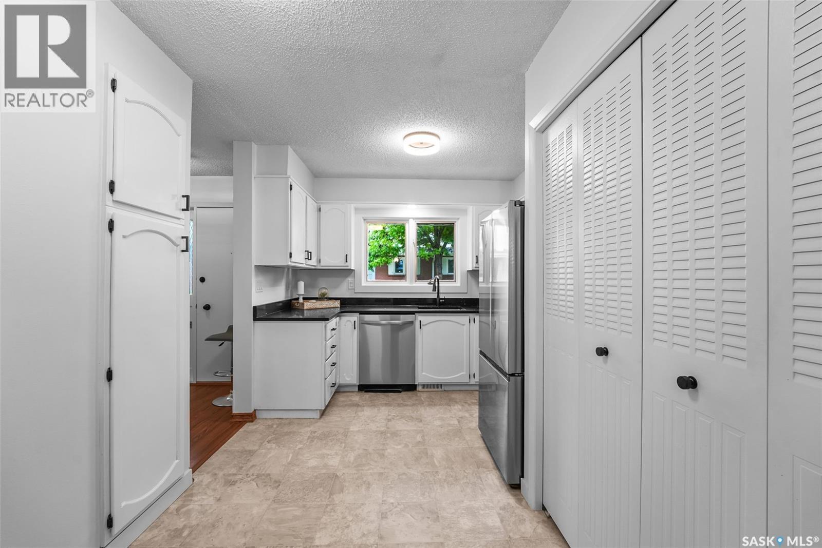 156 Plainsview Drive, Regina, SK