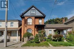 23 OAK Avenue  Hamilton, ON L8L 5M7