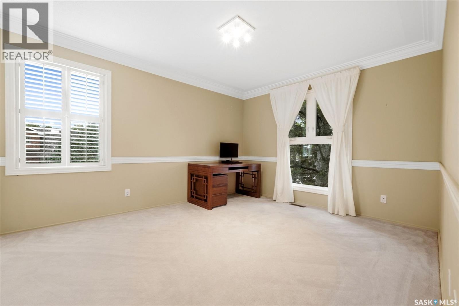 66 Leslie Place, Regina, SK
