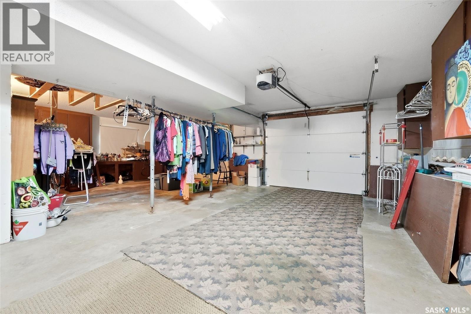 66 Leslie Place, Regina, SK