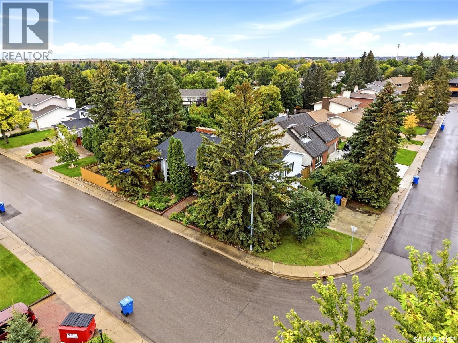 66 Leslie Place, Regina, SK