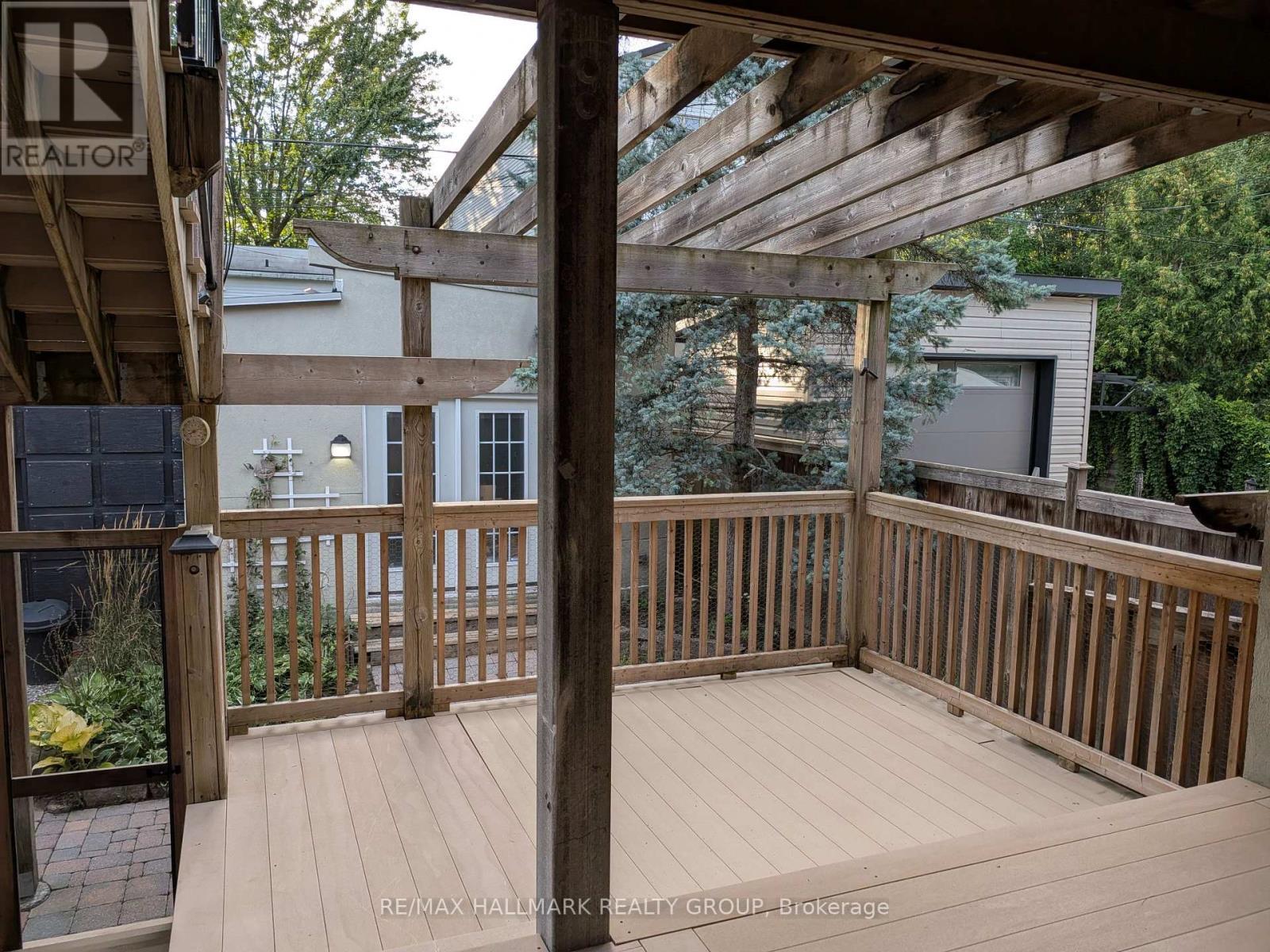 Apt 2 Main Level - Deck off Primary Bedroom - 55 Ivy Crescent, Ottawa, ON