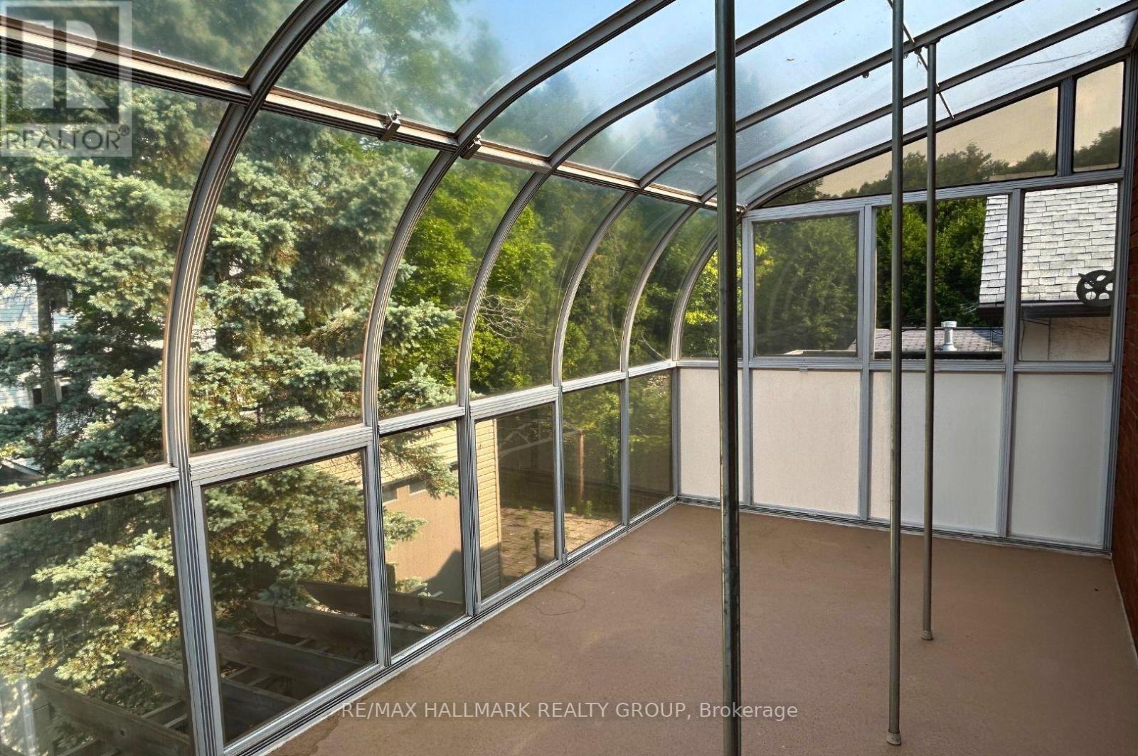 Apt 3 - 2nd Level - Solarium - 55 Ivy Crescent, Ottawa, ON