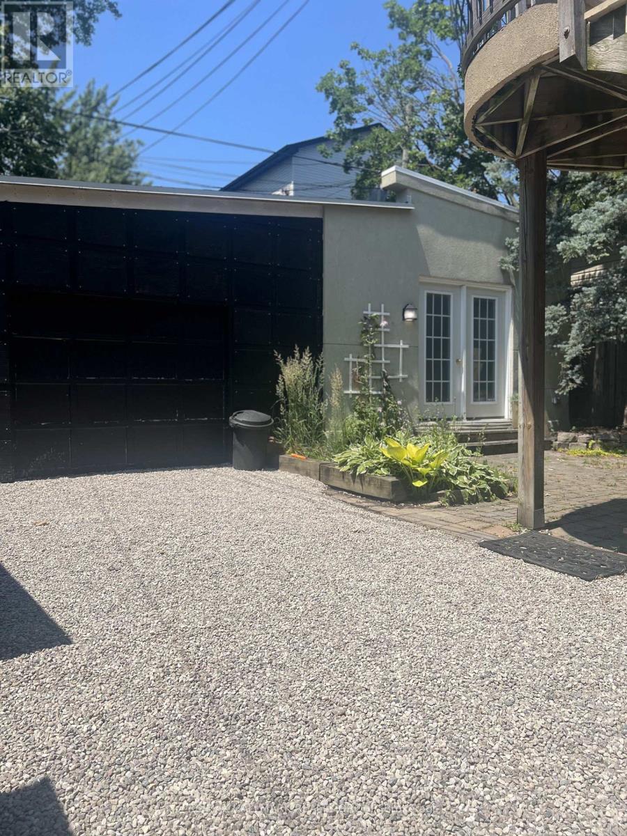 55 Ivy Crescent, Ottawa, ON