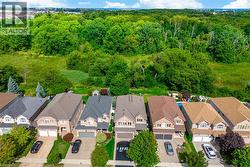 84 MEADOWBANK Drive  Hamilton, ON L9B 2Y1