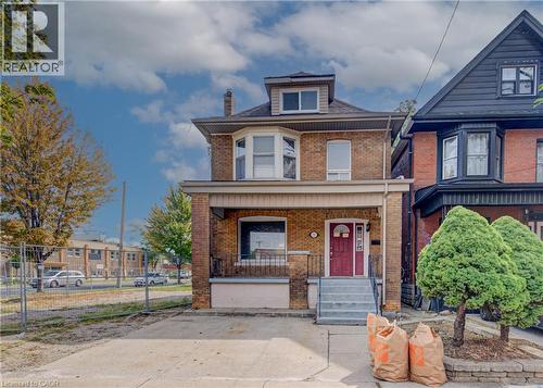 5 Barnesdale Avenue, Hamilton, ON 
