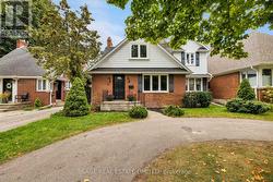 53 WILGAR ROAD Toronto, ON M8X 1J8