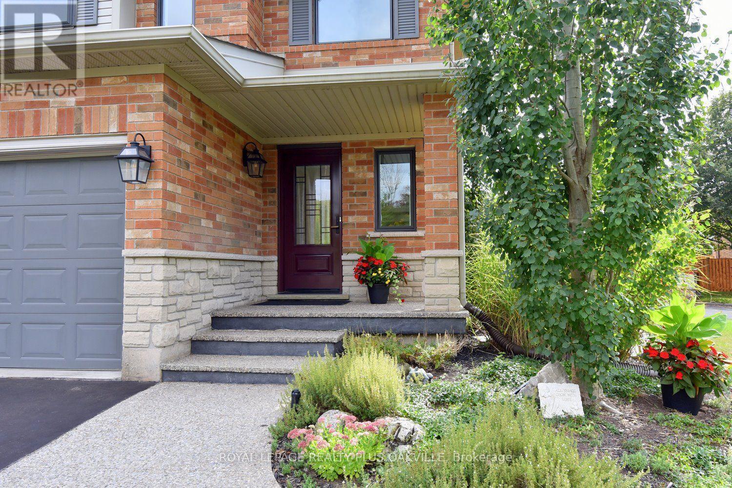 546 Sandcherry Drive, Burlington, ON