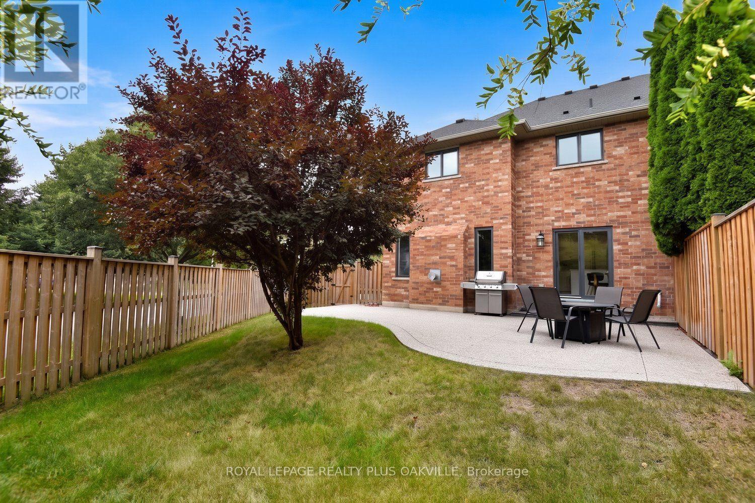 546 Sandcherry Drive, Burlington, ON