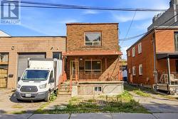 26 GEARY AVENUE Toronto, ON M6H 2B4