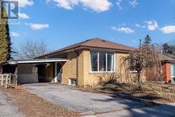 MAIN - 118 DORCOT AVENUE Toronto, ON M1P 3K8