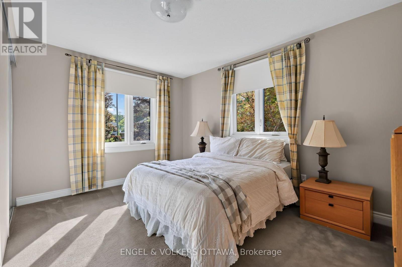 2106 Lamira Street, Ottawa, ON