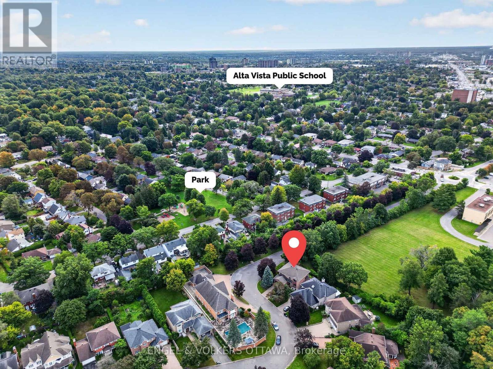 2106 Lamira Street, Ottawa, ON