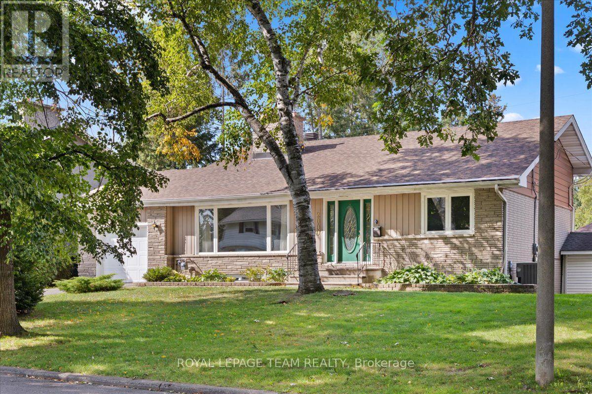2000 Norway Crescent, Ottawa, ON