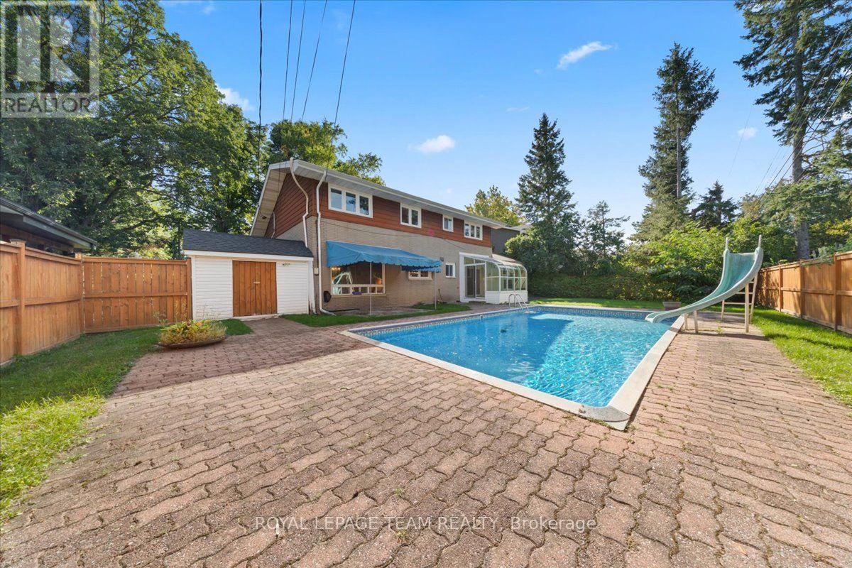 2000 Norway Crescent, Ottawa, ON