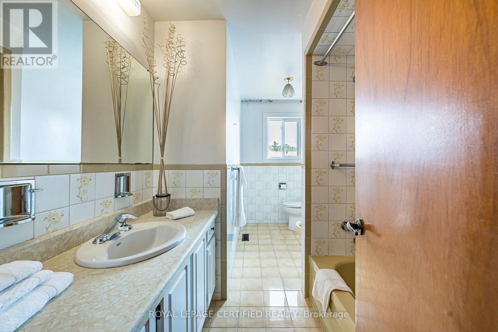 1554 Goldmar Drive, Mississauga, ON