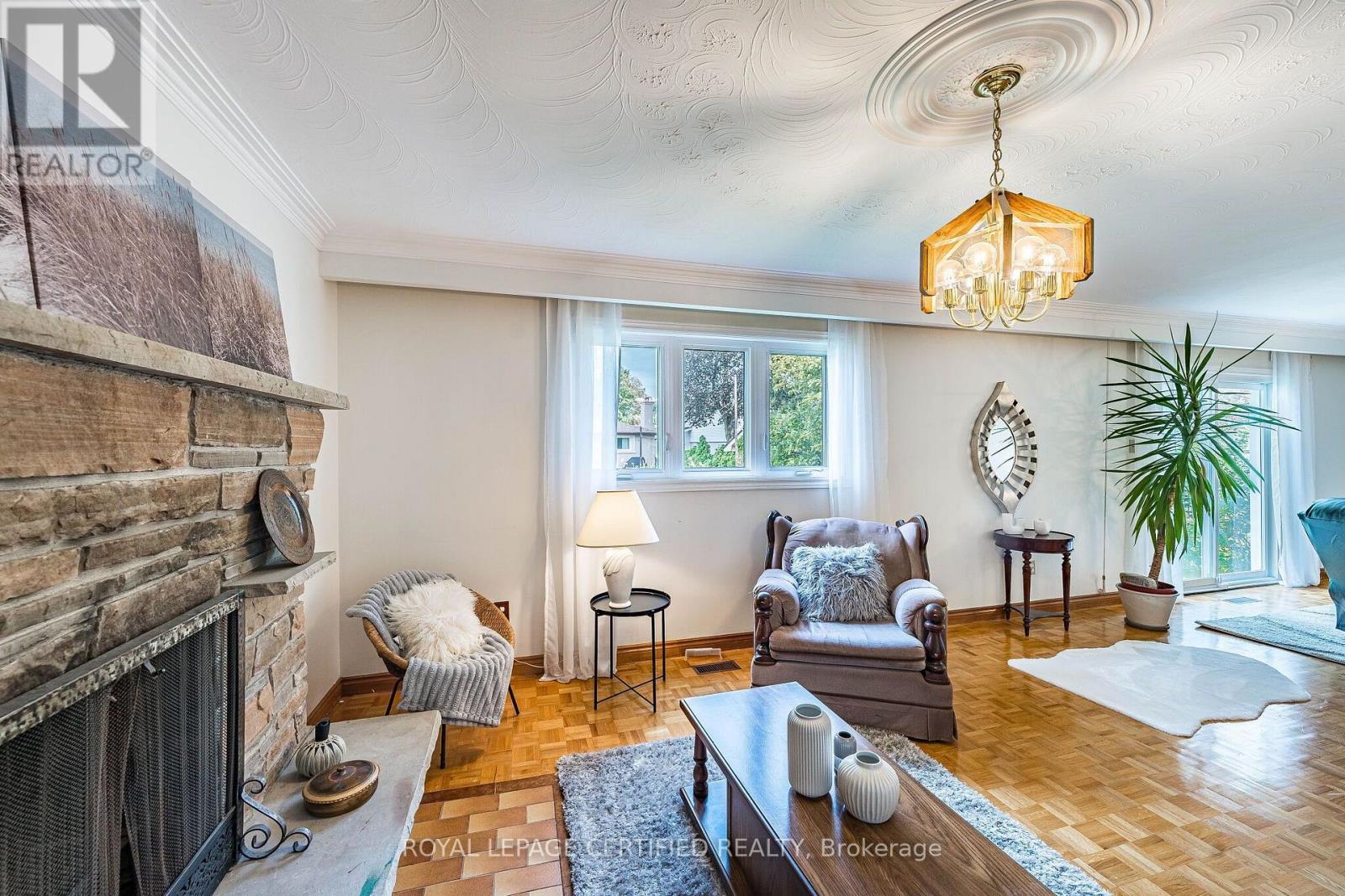 1554 Goldmar Drive, Mississauga, ON